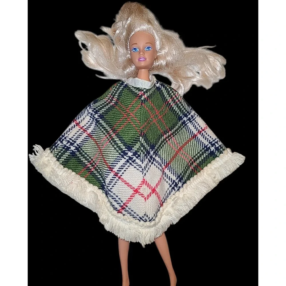 Vintage Barbie Green Plaid Poncho Fringe Trim Cape Coat Outfit‎ Doll Clothes